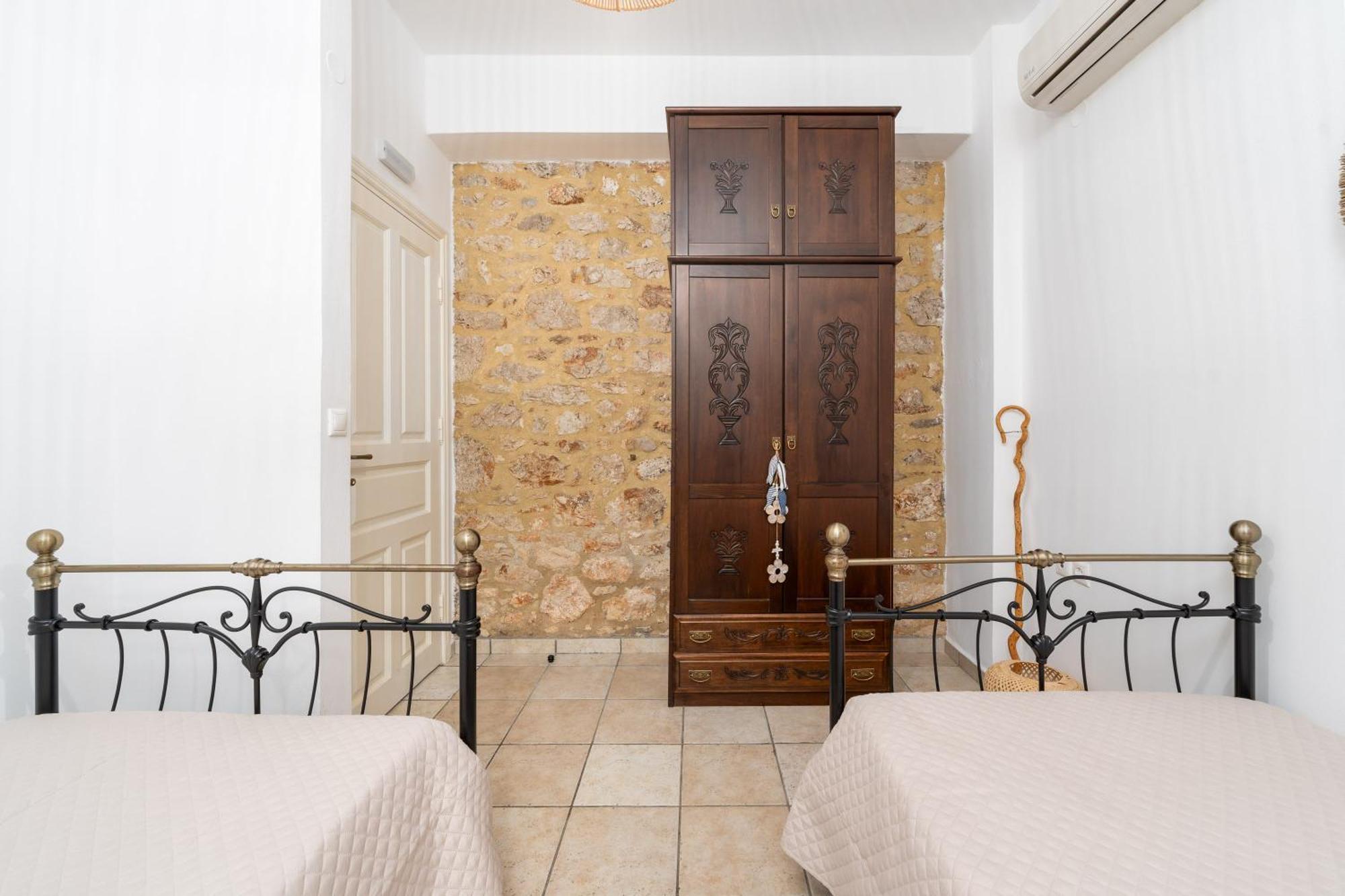 Villa Antonis Chalki Town Exterior foto